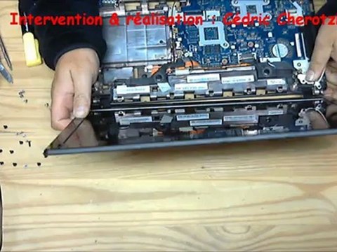 Acer Aspire 5750G-2434G50 nettoyage ventilateur partie 2 sur 6