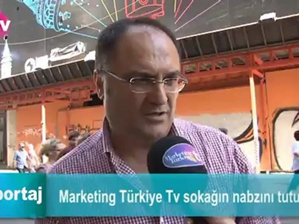 HALK REKLAMLARDA İSTİKLAL MARŞI’NI DUYMAKTAN HOŞNUT MU?