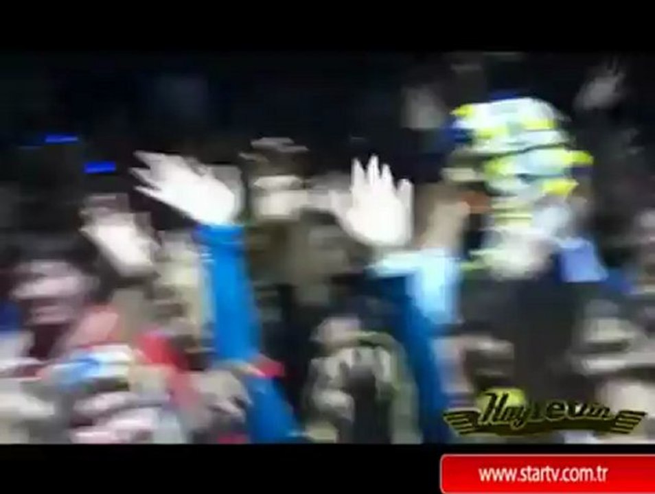 Hayrettin Fenerbahçe maçına kadın olarak girerse - www.kekillicivideo.com