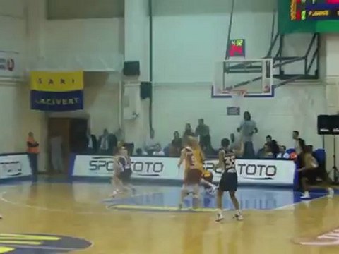 14 Nisan 2012 Fenerbahçe GSMP 2. Maç 4. Periyot Enstantane