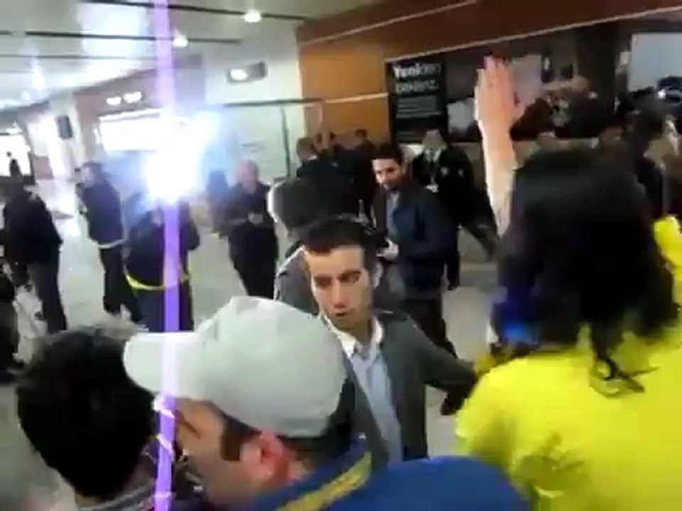 26 Mart 2012 Fenerbahçe Universal Karşılama 8 Sarı Melekler Gelir
