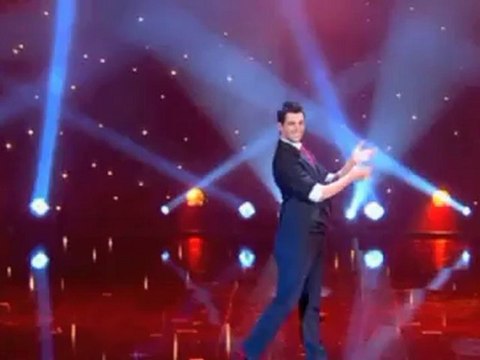 Stage Card Manipulation by Eduardo Galeano (DVD) - Magic Trick