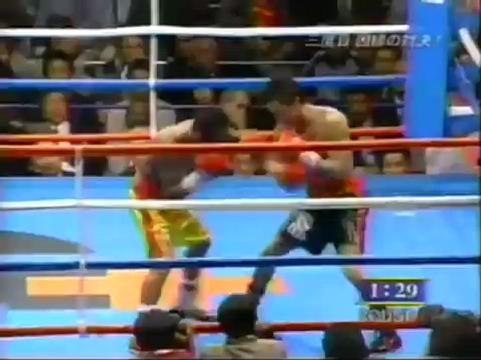 2003-10-04 Veeraphol Sahaprom vs Toshiaki Nishioka III