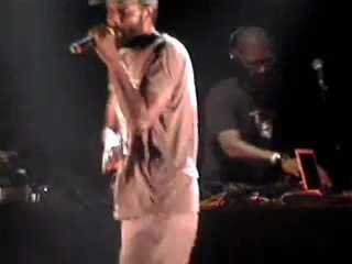 CHILL BUMP & ANTI POP CONSORTIUM au TEMPS MACHINE