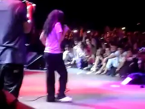 Kolera Bgm İstanbul Konseri 2009 Bir Bisen-Sen Nasıl Bir İnsansın Canlı Performans