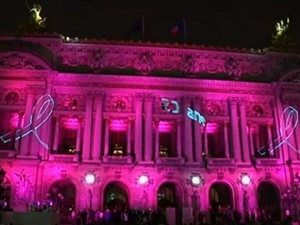 Les stars se mobilisent contre le cancer du sein