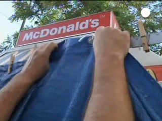 Atina yine savaş alanı