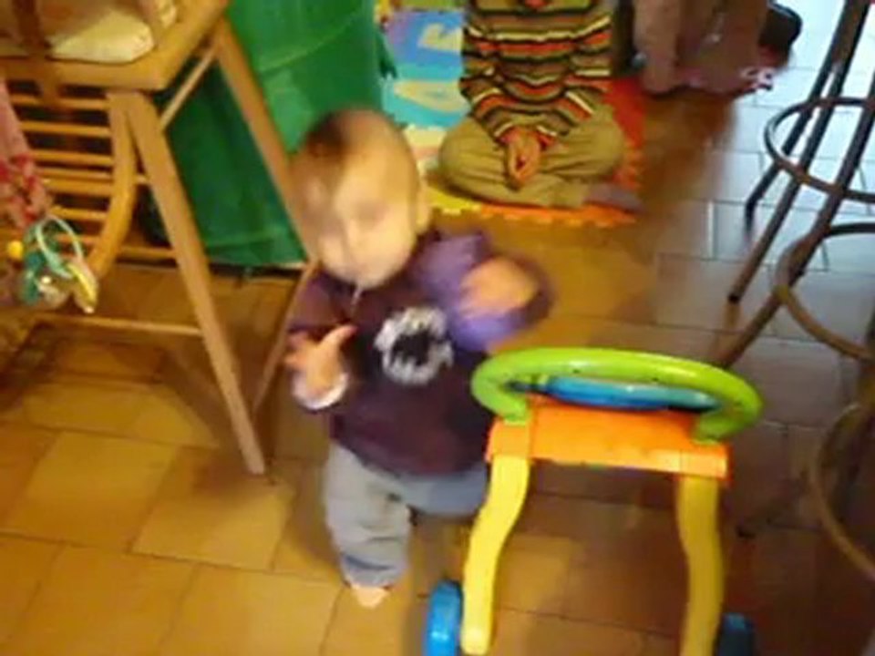 Debout 1