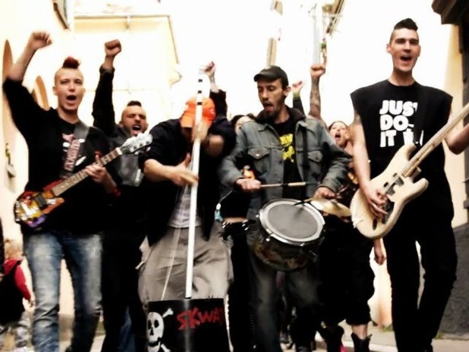 Les 10 Commandements de l'Etat - SKWATTACK - [CLIP OFFICIEL]