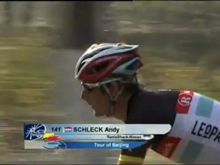 E' ultimo: Andy Schleck manda a quel paese il cameraman