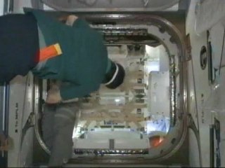 [ISS] SpaceX Dragon Hatch Opened