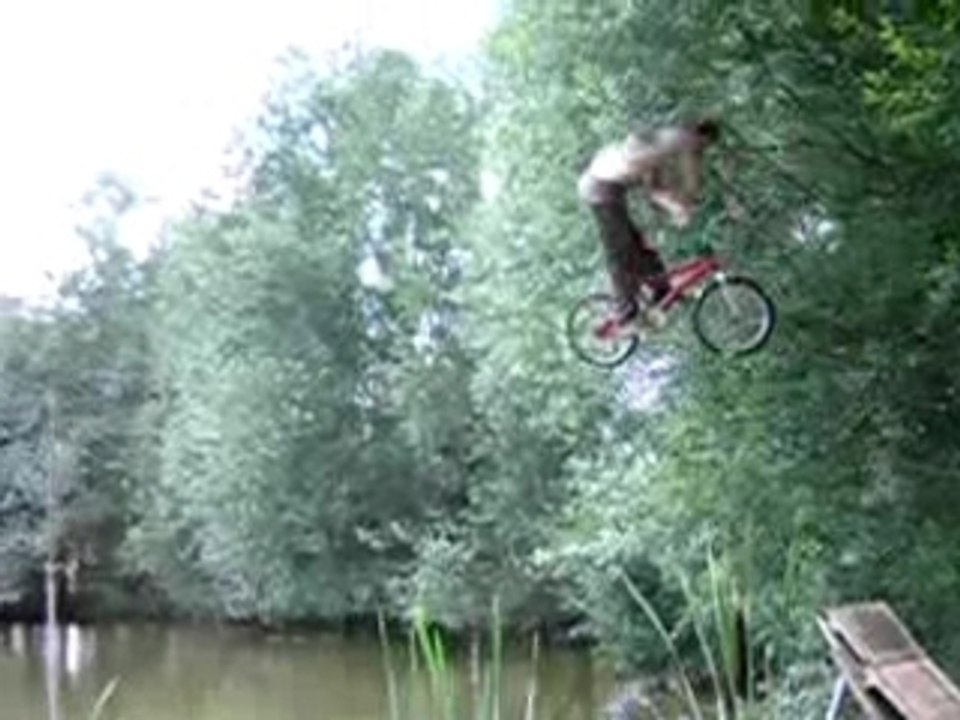 2003 - Water Jump Bmx