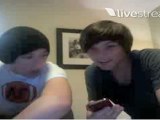 harry styles and louis tomlinson twitcam part 1 - youtube(3)