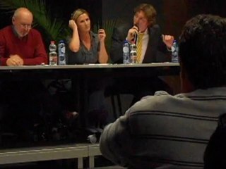 Débat politique au centre culturel d'Anderlues