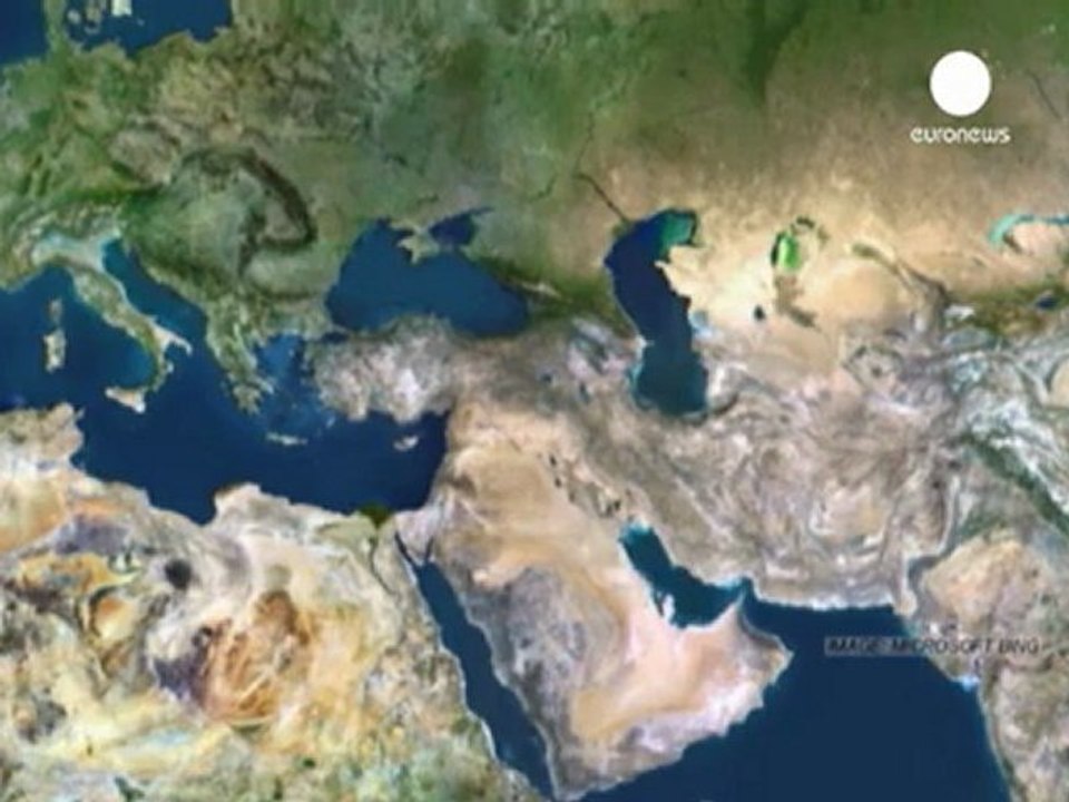 Syrian military helicopter bombs border town