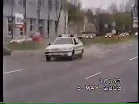 Honda CBR 929 vs police auto crash