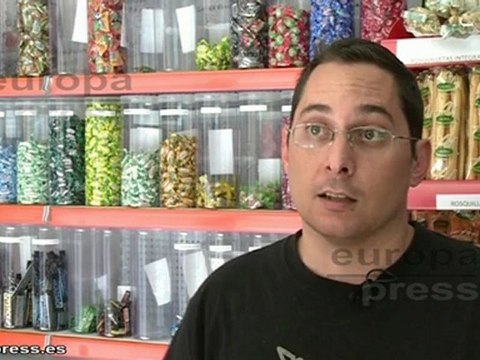 Huelga de hambre para evitar el cierre de su tienda