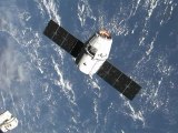 [ISS] High Definition Video of SpaceX Dragon Arrival at ISS