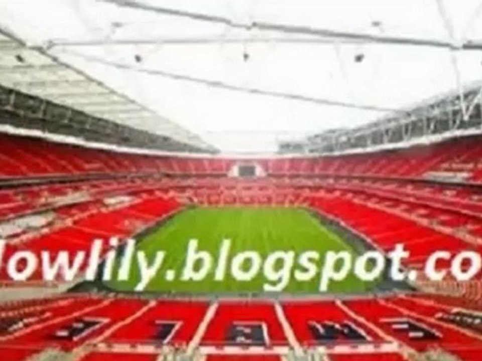 Seputar Bola-Gol emas Messi Vs Uruguay 2012|slowlily.blogspot.com