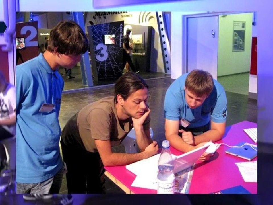 Report: Gesamtschule Reichshof auf dem IdeenPark, der Technikmesse in Essen 2012