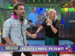 Pedro en la Cocina 2 (Valeria Lynch 1 - le canta el feliz cumple a PP) - 13 de Octubre