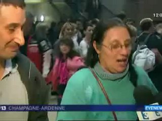 Les fans de Johnny Hallyday - Concert du 11-10-2012 Epernay (51)