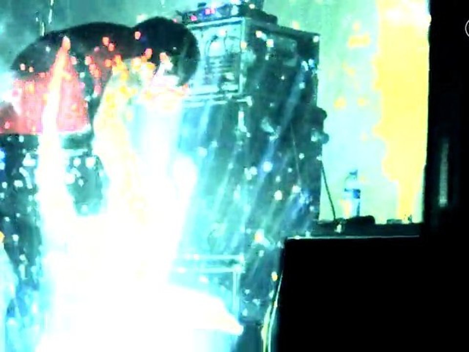 A PLACE TO BURY STRANGERS - You Are The one + Drill It Up / INTIME