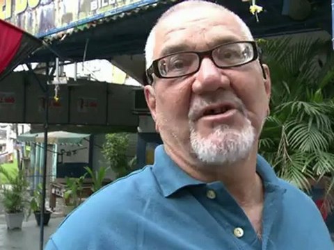 Brésil: la police entre dans 2 des plus violentes favelas de Rio