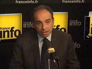 Cannabis : "La dépénalisation est inacceptable" selon Copé