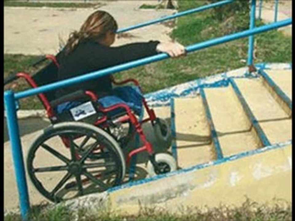 _İsyankar Değiliz ( engel gören var mı facebook sayfası )