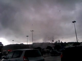 Tornade a plan de campagne (Marseille, 2012)