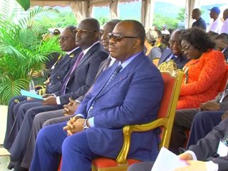 Le Président Ali Bongo Ondimba pose la première pierre de l’École des Mines de Moanda