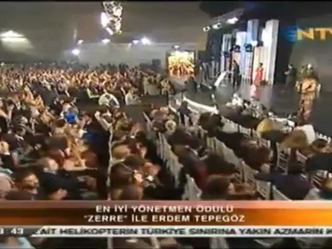 Erdem Tepegöz Zerre Filmi ile En İyi Yönetmen Ödülünü Aldı