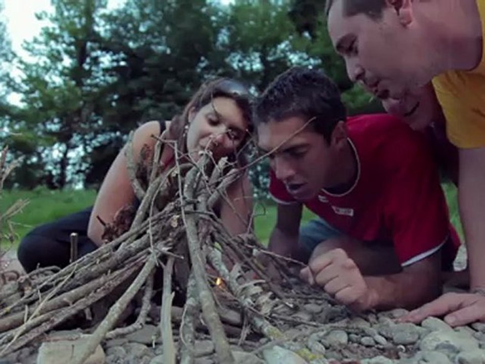 Cro-magnon au bord de la Dordogne