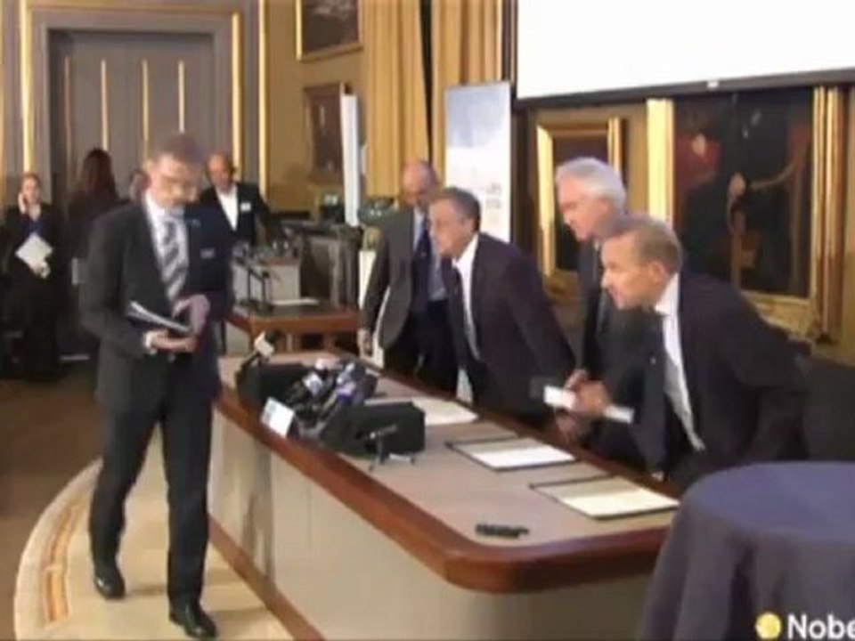 2 Americans Win Nobel Economics Prize