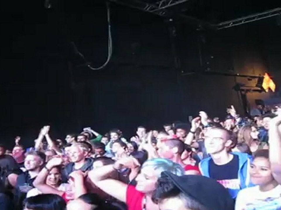 Happy birthday Heymoonshaker 27/09/2012 Marsatac - Marseille (Dock des Suds)