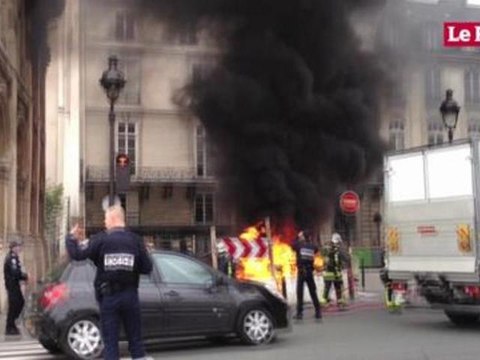 EXCLUSIF. Sept sccoters incendiés en plein Paris