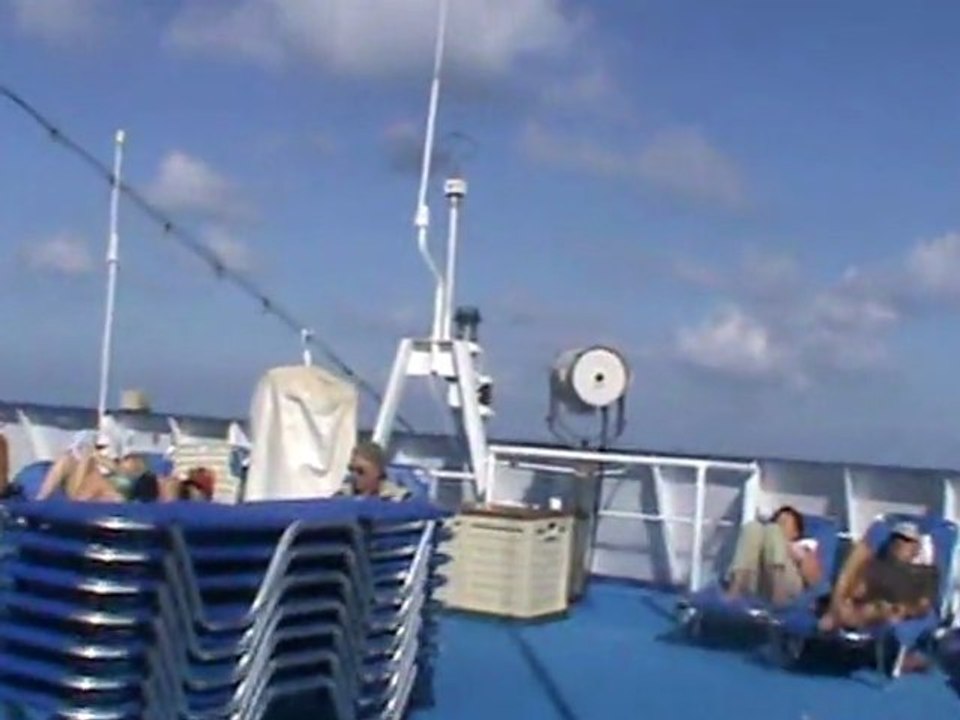 FTI Berlin Kreuzfahrten Sonnenterrasse ganz vorne auf dem SChiff Hubert und Matthias Die Fellas Mittelmeer Nordland rotes Meer