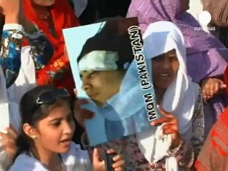 Pakistani schoolgirl shot by Taliban arrives in UK for...