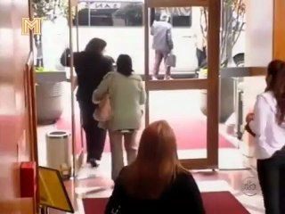 A porta invisível... de partir a rir