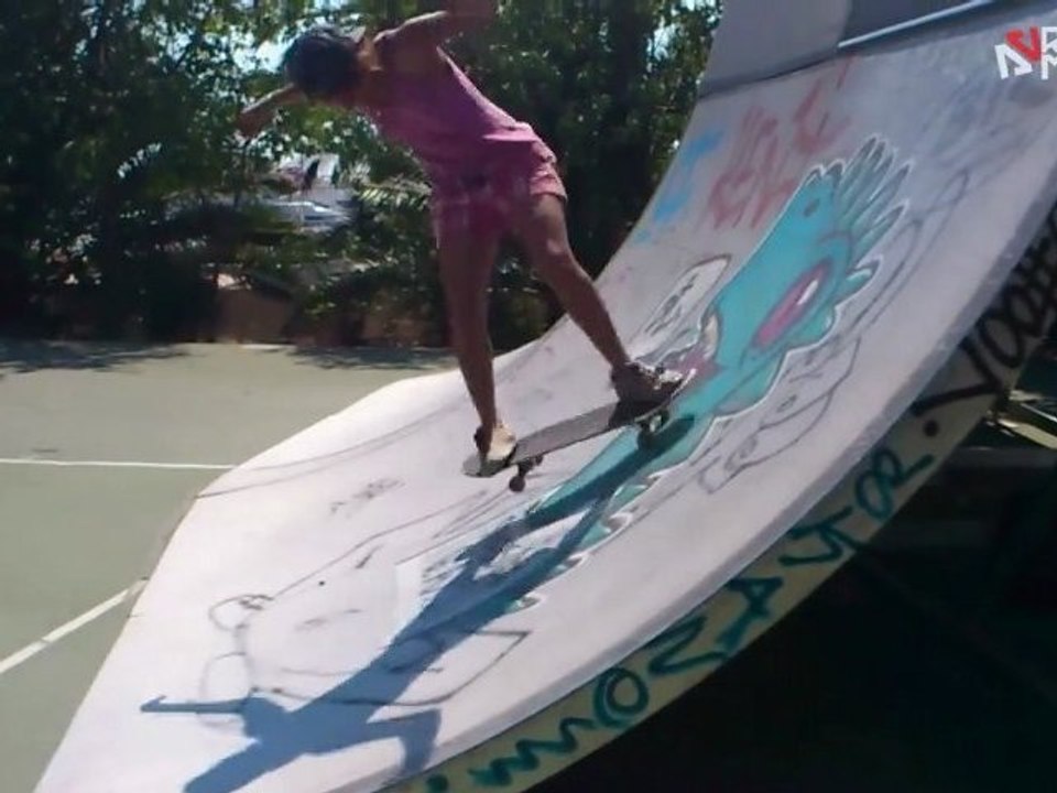 Girl skate Maeva Lanier - Skate video - Cool Shoe Tricks & Chicks