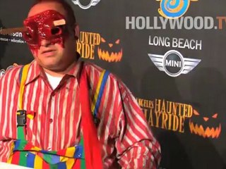 Erin Andrews on the black carpet at the Haunted Hayride - Hollywood.TV