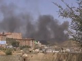 Shell hits arms depot near Yemen military headquarters