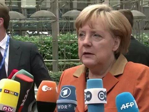 Hollande à Merkel: le sujet du sommet, c'est l'union bancaire