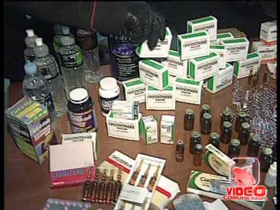 Napoli - Traffico di anabolizzanti: arresti in tutta Italia (11.10.12)
