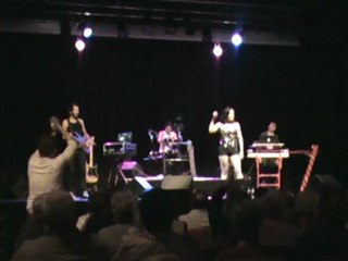 SUPER FINAL DE LABRUNE ...MERCI AU PUBLIC ... CA DANSE DANS LES ALLEES