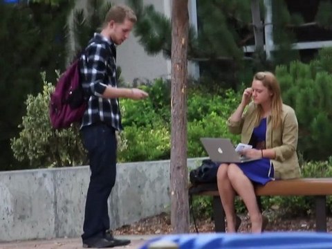 Voler les téléphones portables aux gens