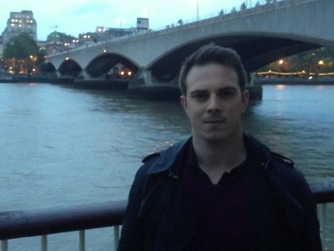 NIcolas soutient Fançois Fillon- Londres