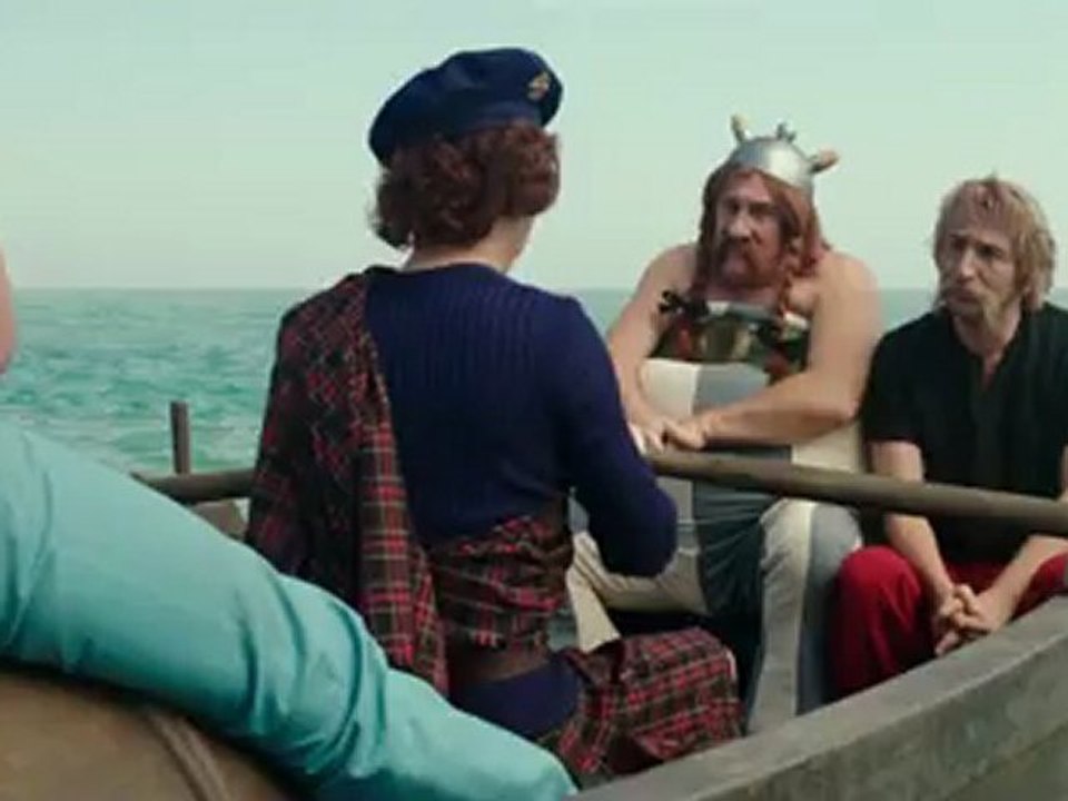 ASTERIX ET OBELIX  AU SERVICE DE SA MAJESTE - Extrait: barque [VF|HD1080p]