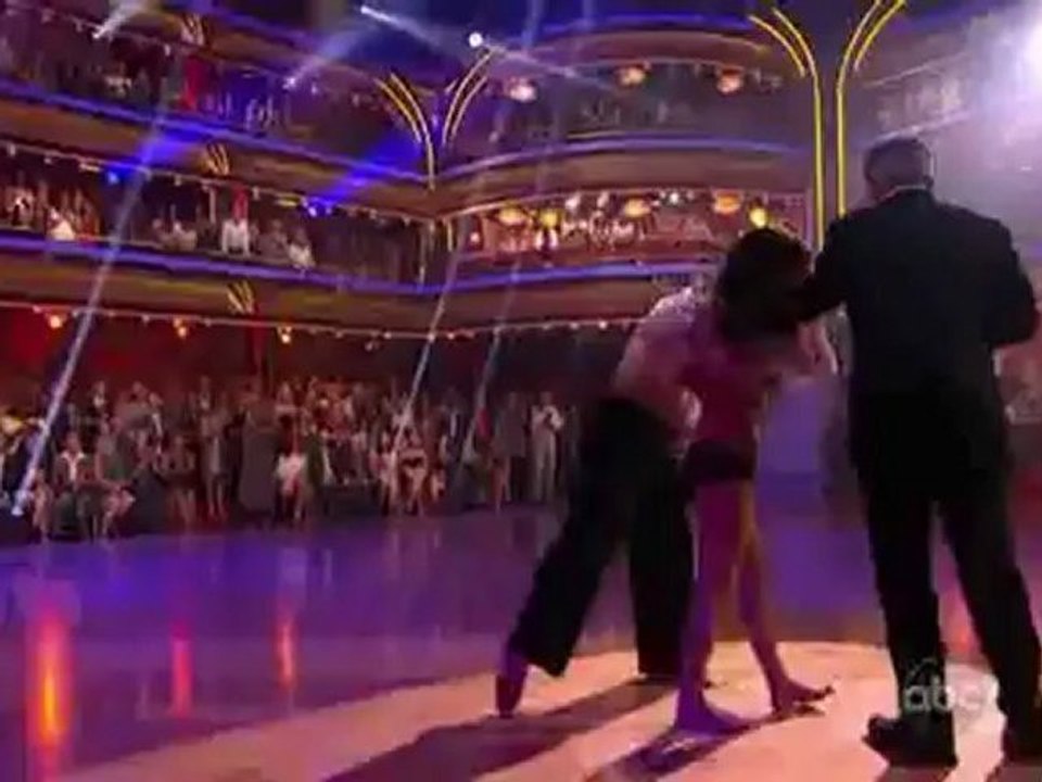 Kelly Monaco & Valentin Chmerkovskiy - Contemporary